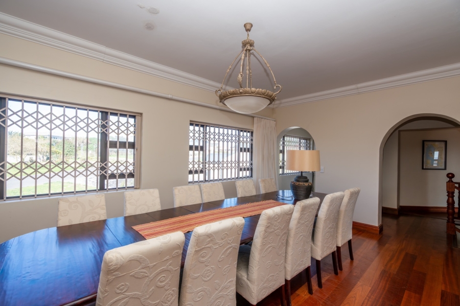 7 Bedroom Property for Sale in Myburgh Park Western Cape